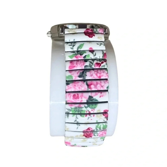 White Floral Expansion
Wristwatch Women's
Signature Collection by Avon - Picture 4 of 10